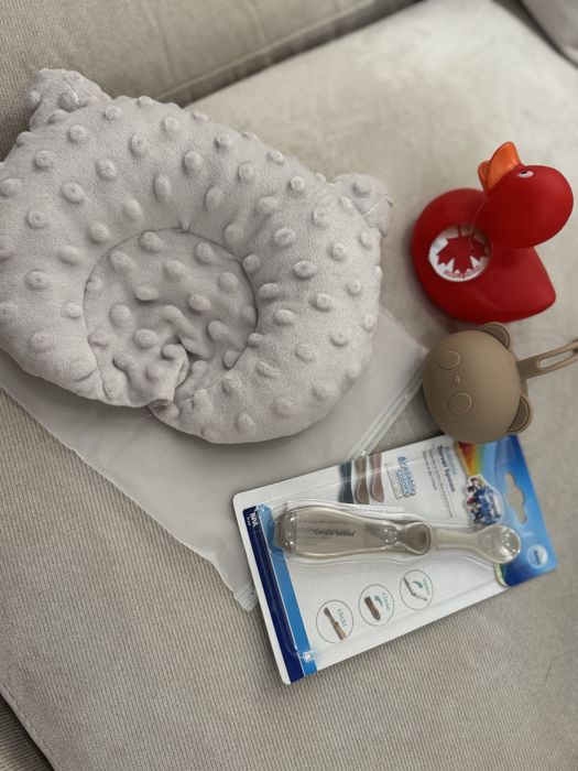 Бебешка лампа с бял шум и игрчки