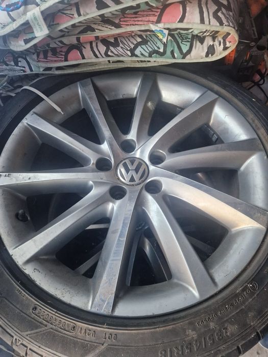4 jante  18 Vw, cauciucuri DUNLAP 235/45 R18