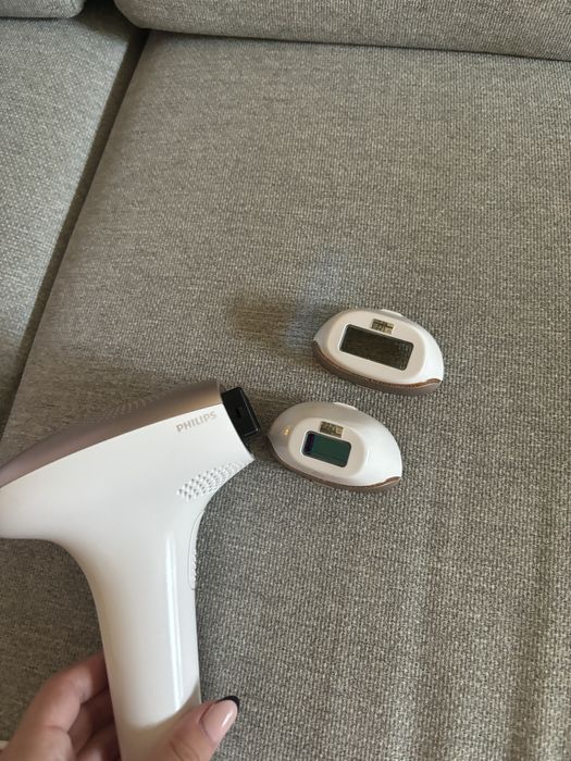 Фотоепилатор Philips Lumea