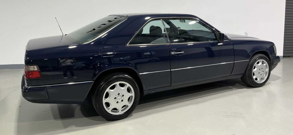 Mercedes Benz 300 CE 124 Coupe Oldtimer