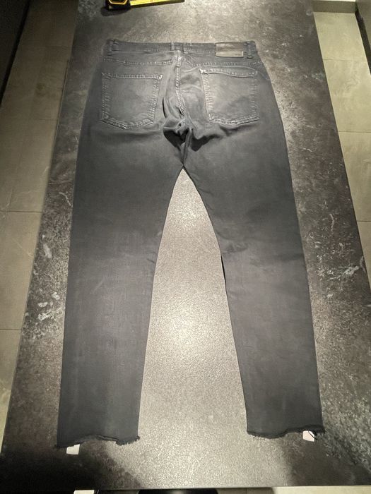 Blugi Zara deosebiti