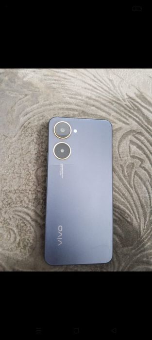 Продам телефон vivo y 03