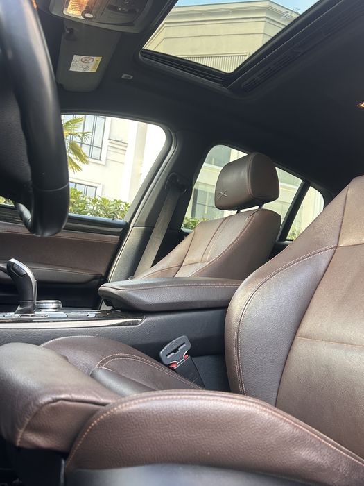 Bmw x4 M Paket 3.0 tdi 313 cp