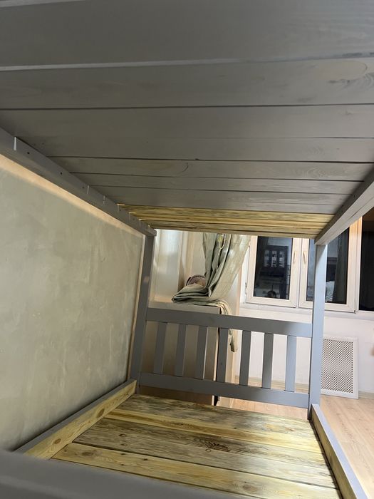 двуспальная кровать