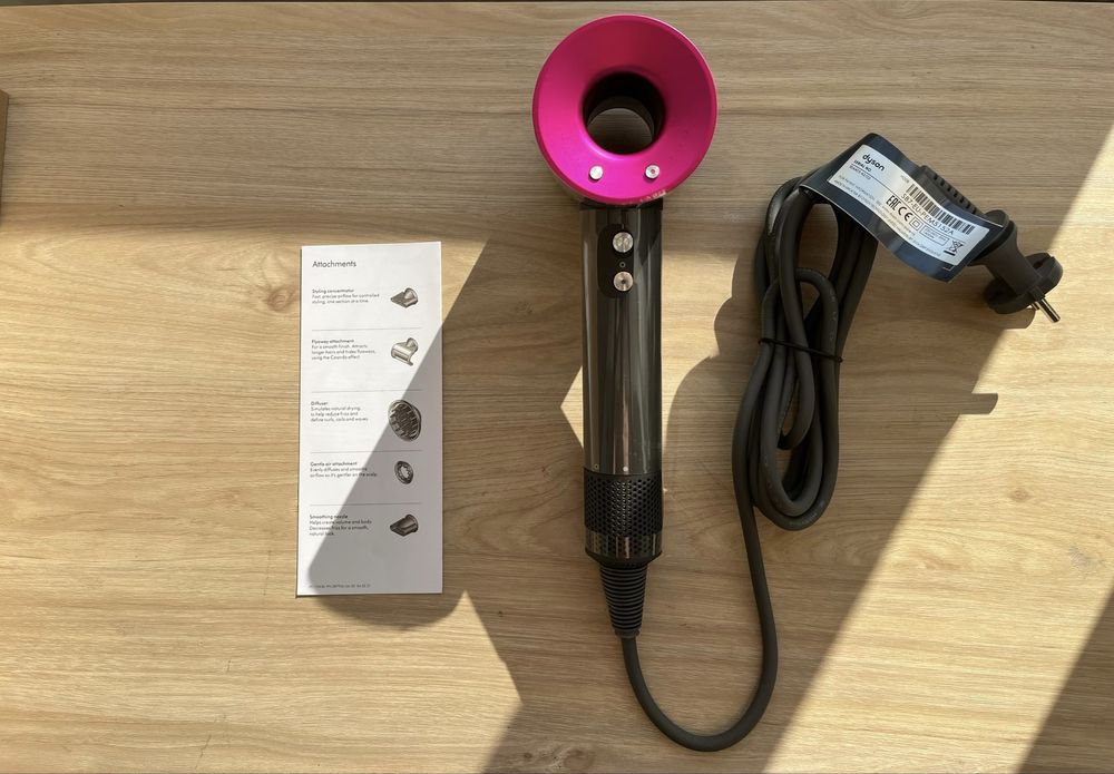 Dyson Supersonic HD08 nou