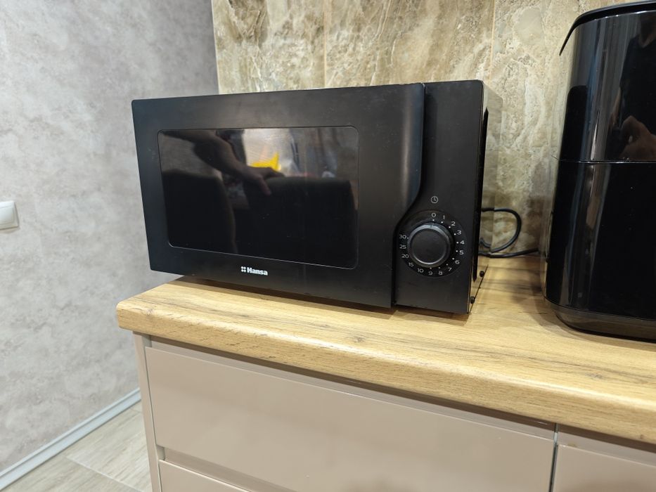 Продам микроволновку.