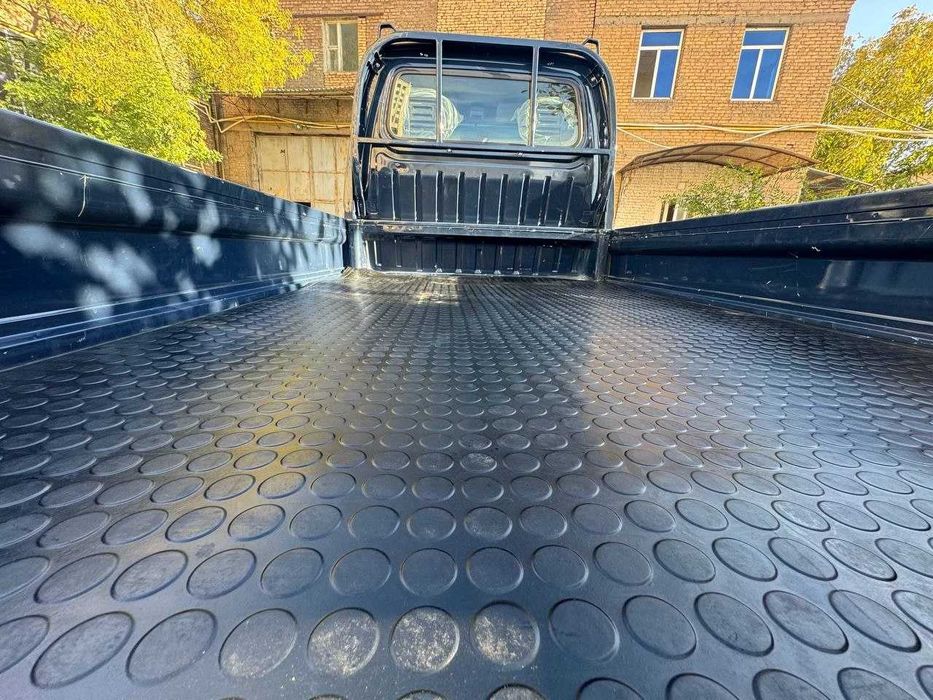 Лабо борт резина заводской 650 000 сум