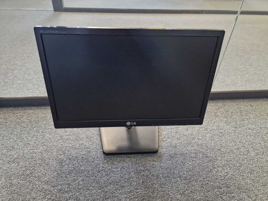 Monitor 19 inch VGA - LG / Philips / AOC - mai multe bucăți