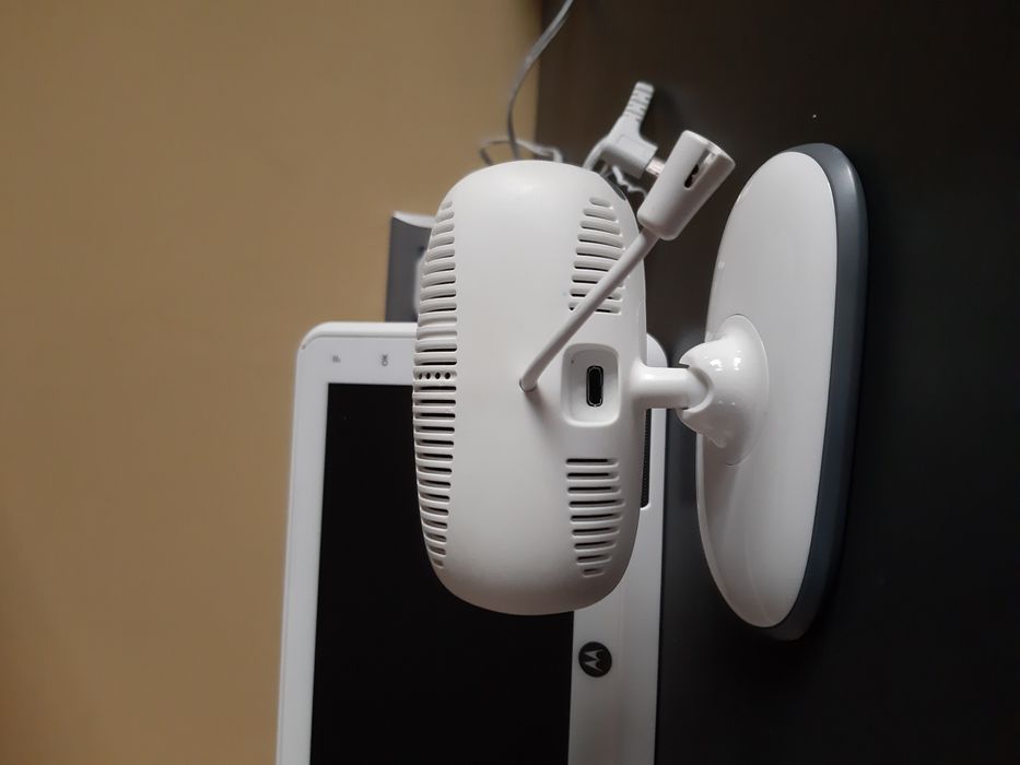 Видео бебефон Motorola MBP867