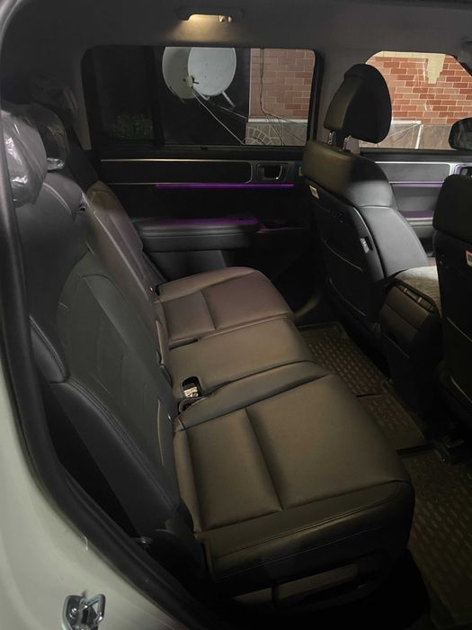 Продам Hyundai Santa fe 2024