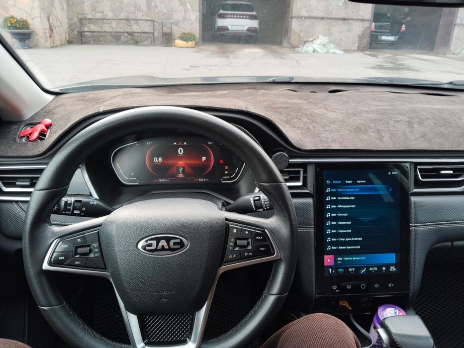 Продам машину JAC J7