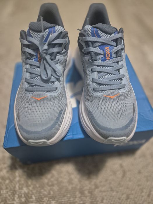 Adidași Hoka Bond 9 marimea 38,5, 39