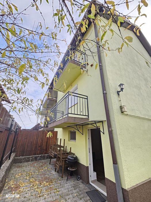 TRIPLEX MOBILAT 4 camere 2 bai+ garaj Turnisor reper Metro