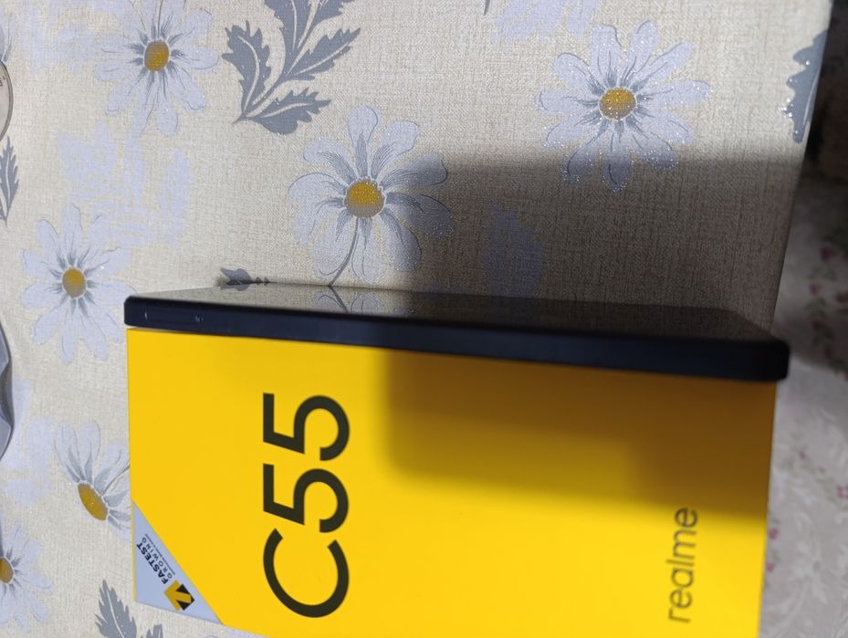 Телефон Realme c55