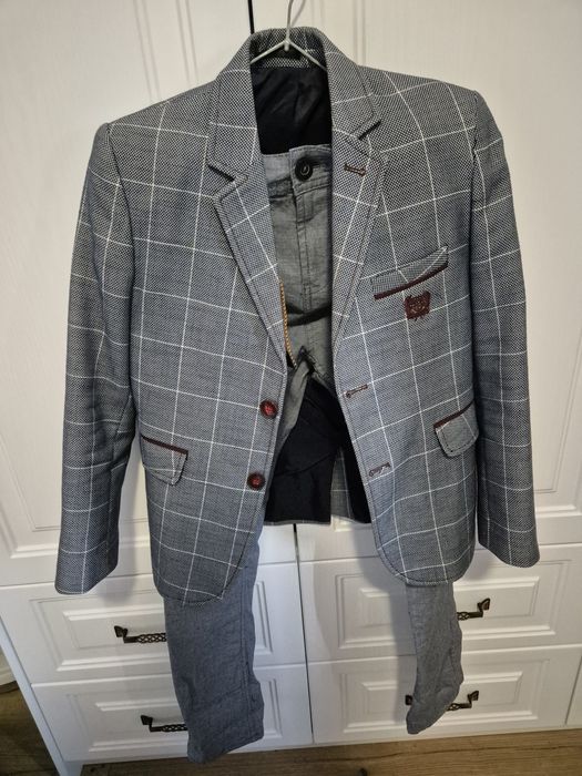 Сако +дънки за момче ..