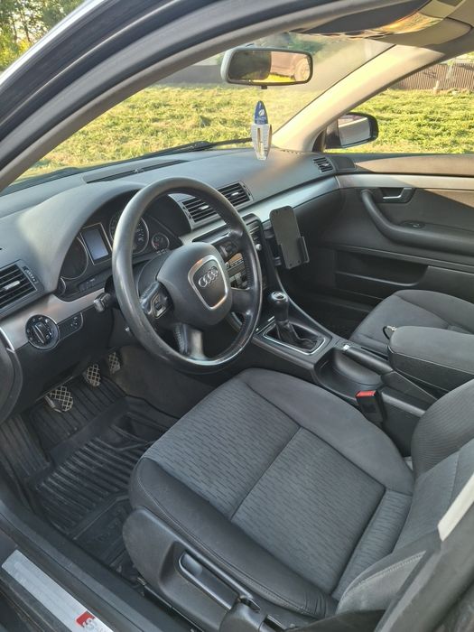 Vând Audi A4 B7, 2.0 TDI 140 cp.