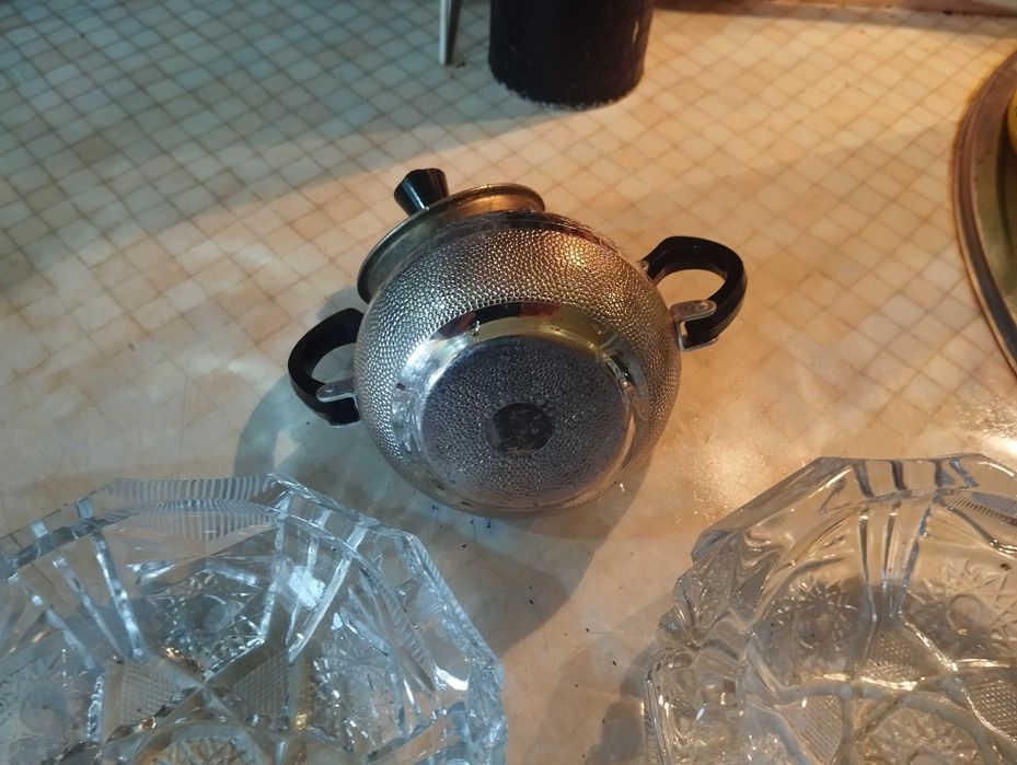 Сахарница серебряная