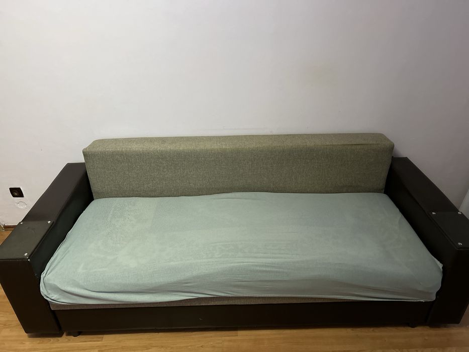 Vand canapea livig extensibila