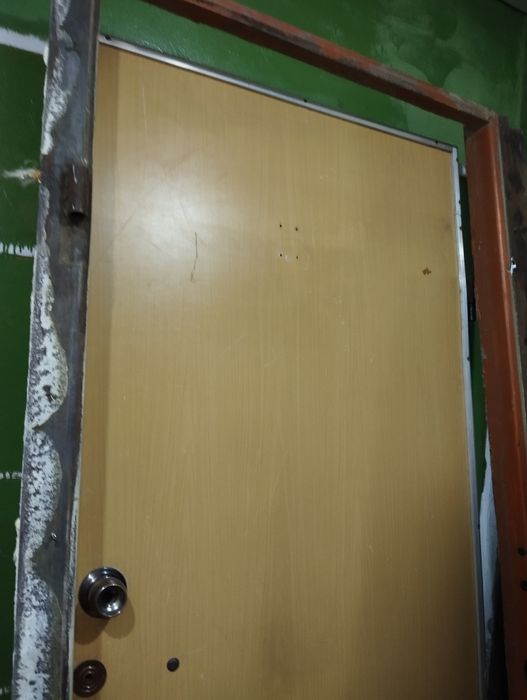 Дверь входная металлическая