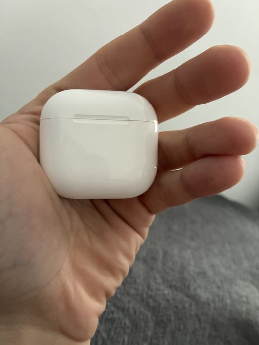 Air pods 4 casti