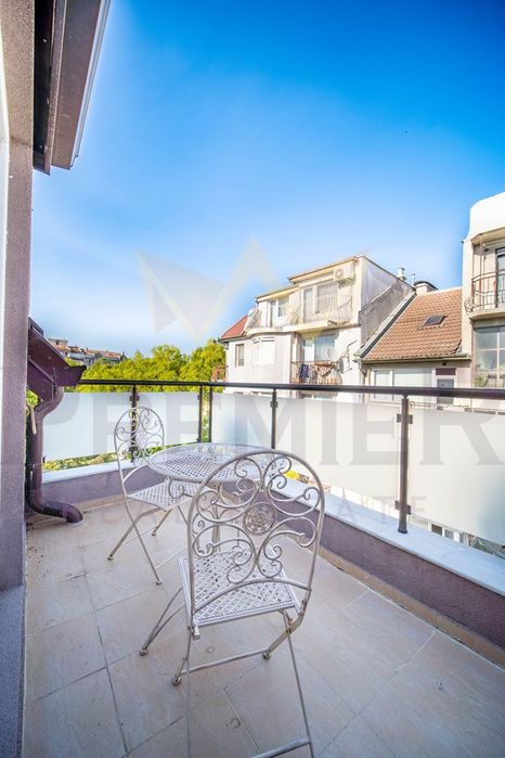 Продава се Двустаен апартамент в Варна, Център - 70 кв.м за 2642 €/кв.м - Снимка #10