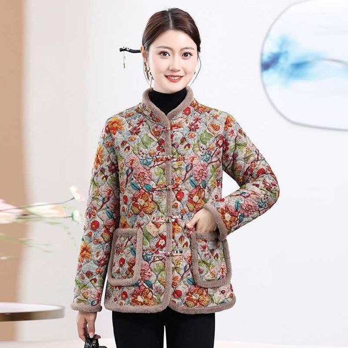 Куртка аёллар учун