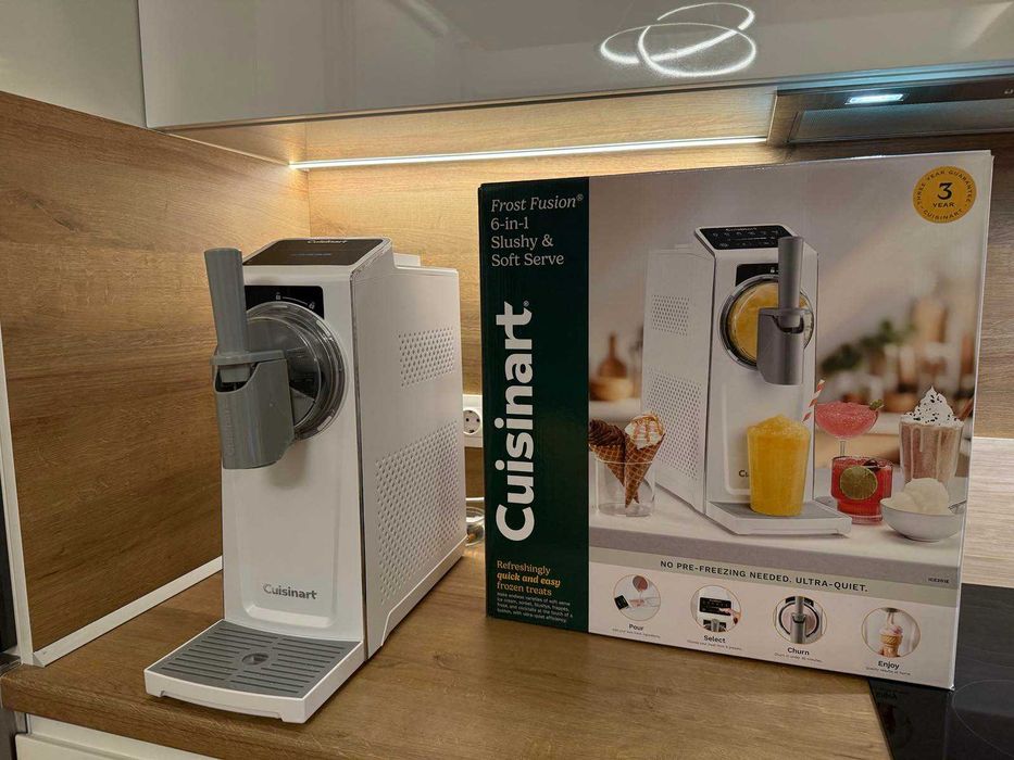 Машина за сладолед Cuisinart, ICE201E, цена 150 евро