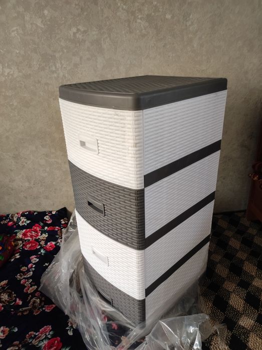 Детский шкафчик .