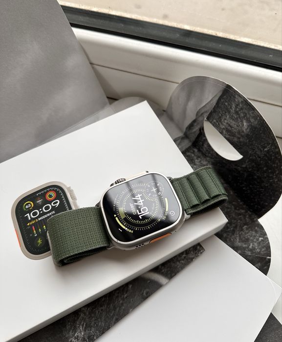 Apple iWatch Ultra 2 Titanium 49mm
