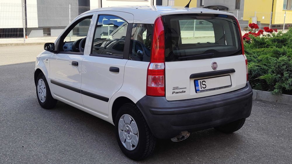 Fiat Panda an fab.2009 servo city geamuri electrice in stare perfecta