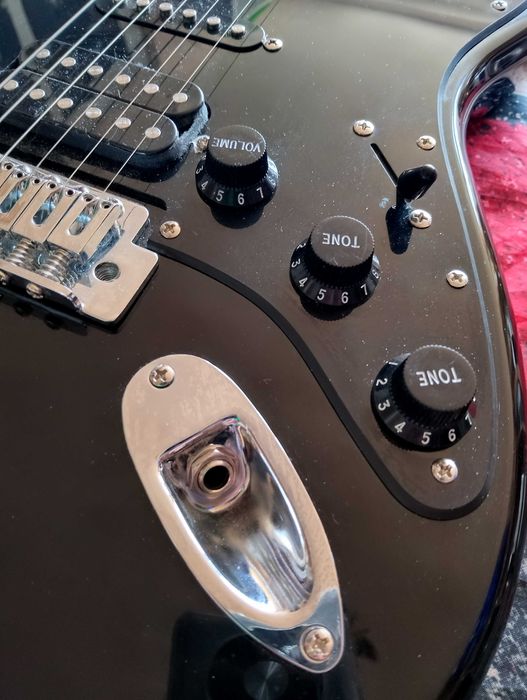 Електрическа китара SQUIER Sonic Stratocaster HH