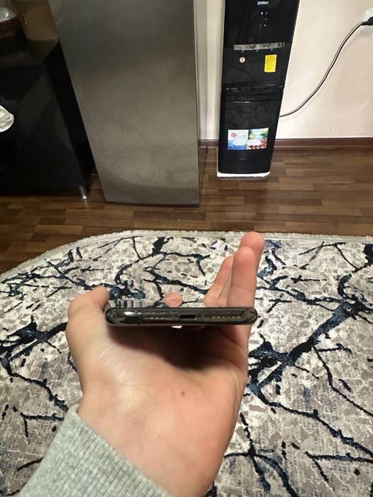 Iphone 11 pro idela chaqqa chuqasi yoq