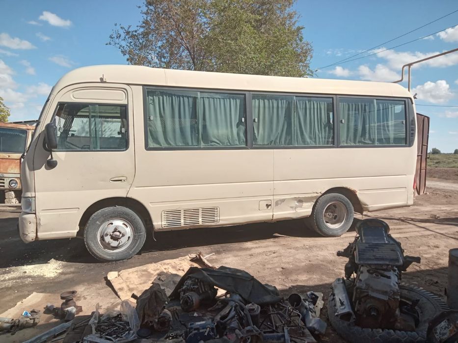 Автобус 18 местный