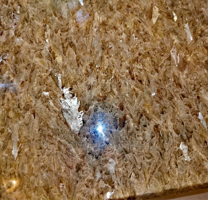 Антикварна каменна маса за кафе от Hohnert Design 65 х 65 х 40 см.