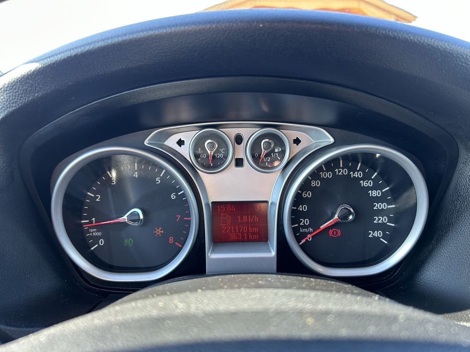 Ford Focus 1.6 benzina 2010