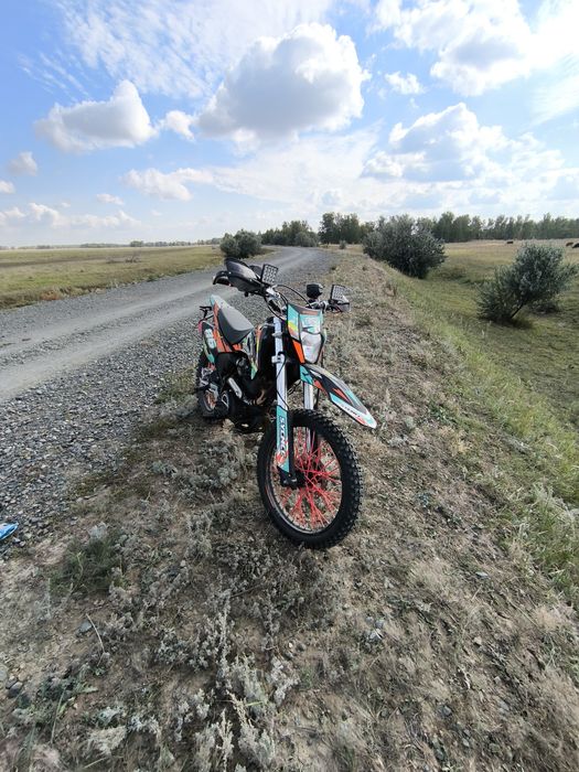 Продам мотоцикл SYCMCC