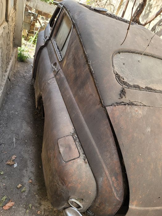 Продаются 2 кузова от машины "Победа"