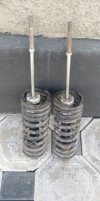 Амортизатор на Лексус