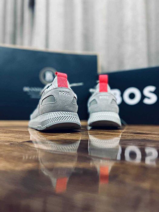 BOSS мужские спортивные кроссовки РАЗМЕР 39