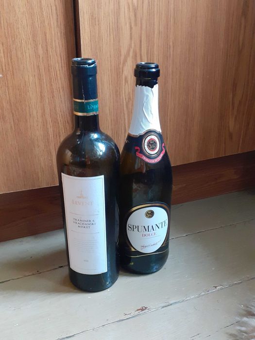 Буркани и бутилки различни видове