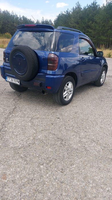 продавам тойота раф 4 много добро състояние бензин всичко платено