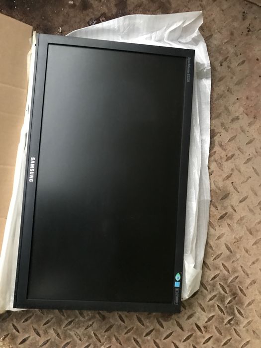 Monitor LCD SH Samsung E2220 21,5”
