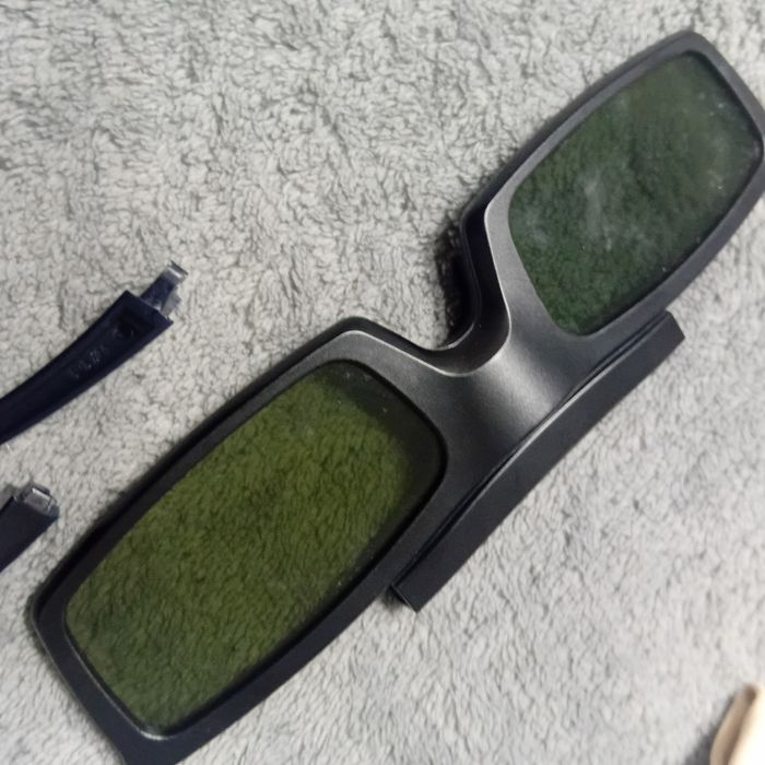 продам 3 д очки Samsung Новые!