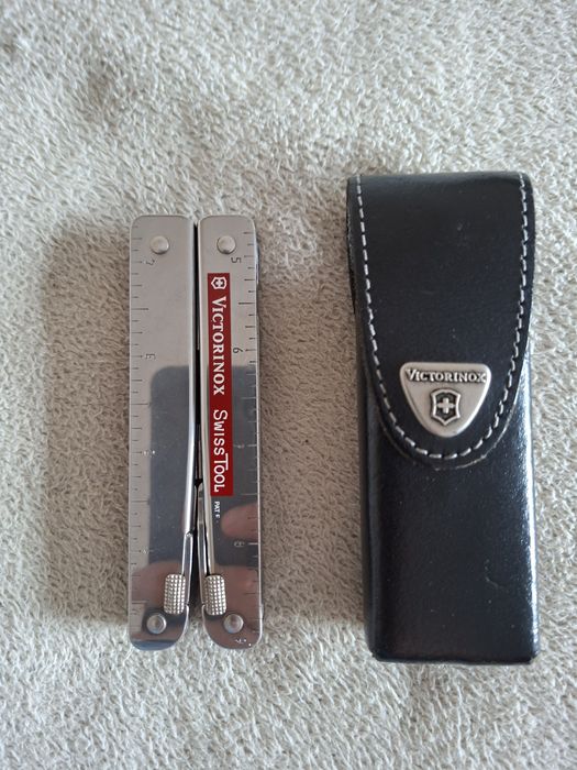 Victorinox multitool