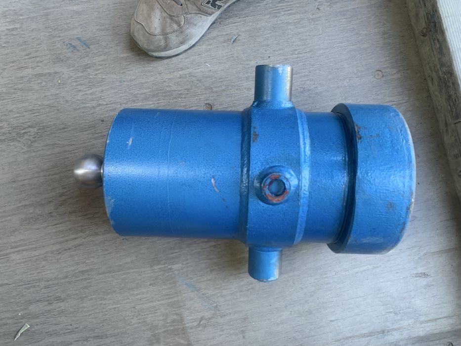 Гидроцилиндр камаз 55102