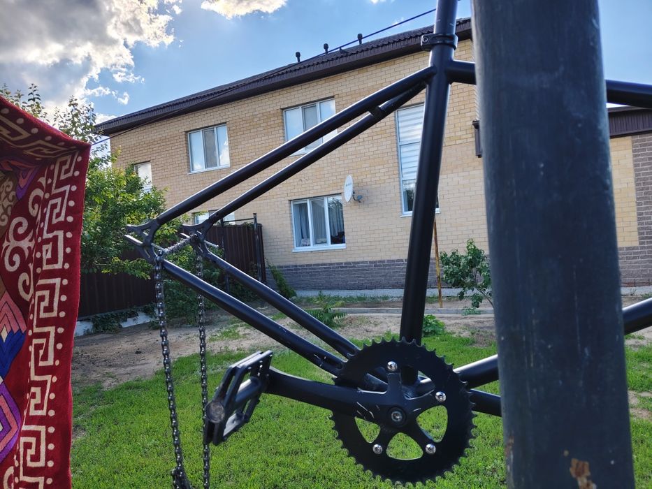 Продам раму для фикса