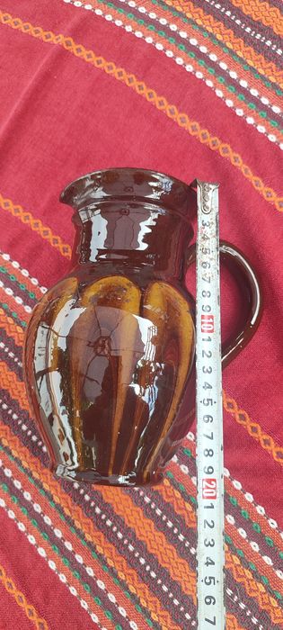 Антикварни съдове, чашки, кани, комплекти