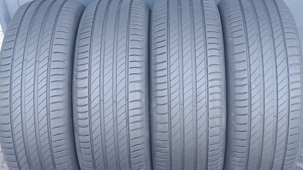 215/55/17 Michelin Дот 0223