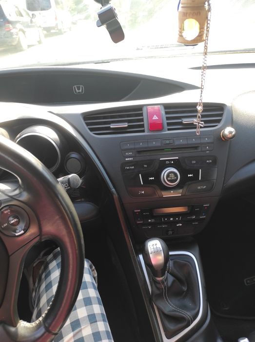 Продавам Honda Civic 2.2 i-DTEC