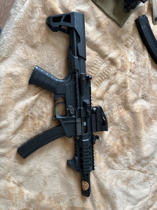 Replica Airsoft CQB ready (Set complet gata de joc)